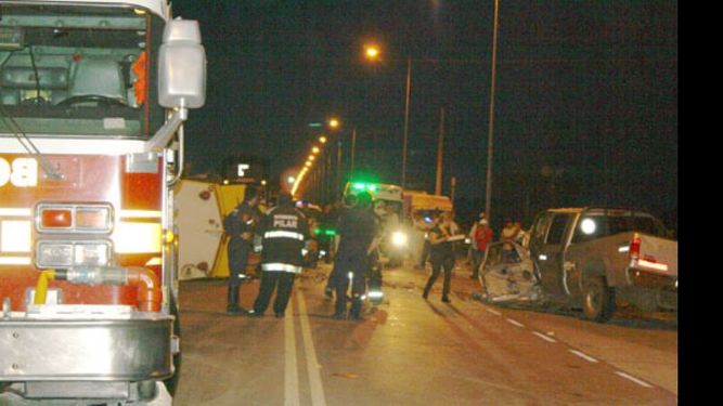 Cuatro heridos por un choque frontal en ruta 25