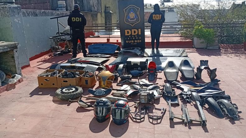 INCAUTADOS. Autopartes y otros elementos hallados durante los allanamientos en José C. Paz.&nbsp;