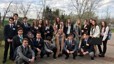 La delegación completa del Colegio Solar, ganador de la edición..