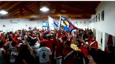 La reunión reunió a distintas facciones de la barra de River y también de clubes del ascenso. .