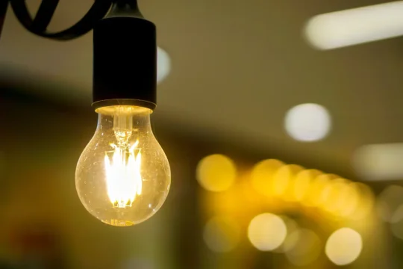 El aumento en el transporte de energía incidrá en la tarifa de la luz.