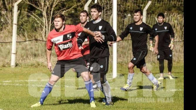 Rivero viene de convertir ante Colegiales, en el 2-0 en Pilar..