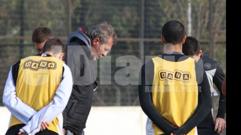 PREOCUPADO. Ponce de León espera contar con todos sus jugadores para el lunes..
