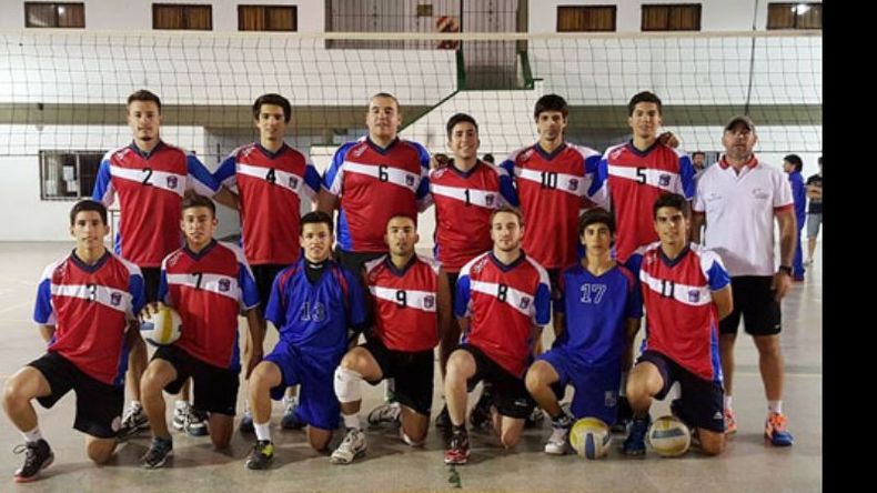 PELEA. El primer equipo de Muni que luchó hasta el final por el ascenso..