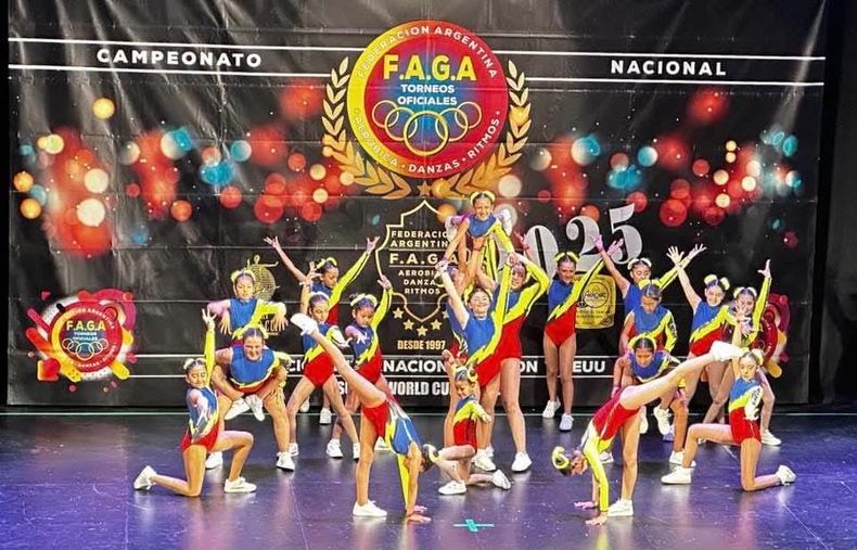 Las chicas de Luchetti se clasificaron a la Final Nacional que será el 21 de noviembre en el teatro Coliseo de Lomas de Zamora.