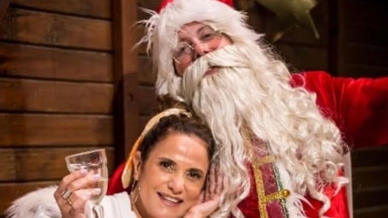 Una nena en el corazón. La actriz María Fernanda Callejón, vecina de Pilar, no perdió la oportunidad de fotografiarse junto a Papá Noel..