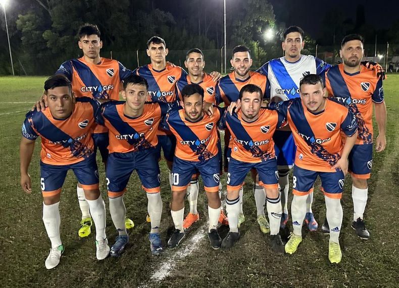 EQUIPO. El once inicial de Unión que juegó el lunes por la noche en Del Viso.