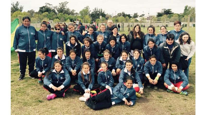 DORADAS. Las Cadetes del Fútbol de Los Gauchitos vuelven a Mar del Plata..
