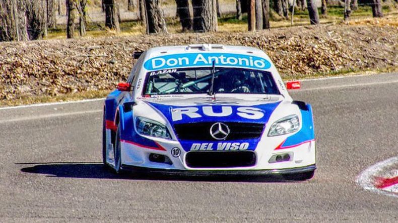 VOLVIÓ. El Mercedes de Azar regresó a los primeros planos del TRV6..