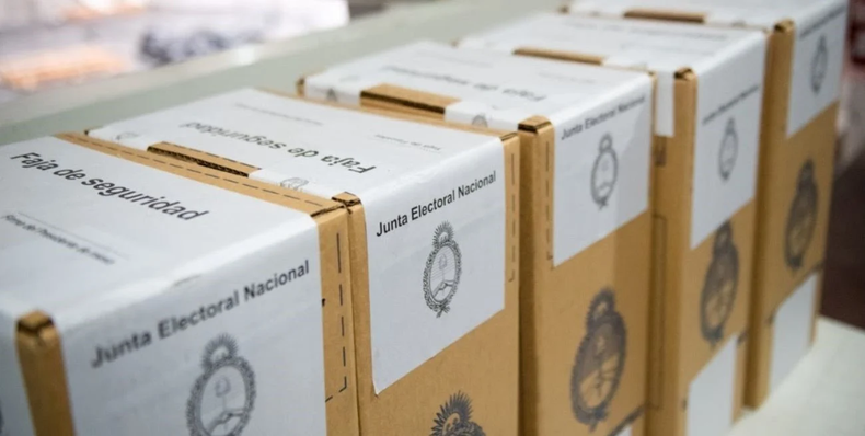 SIN CAMBIOS. Los bonaerenses votarán en septiembre y en octubre.