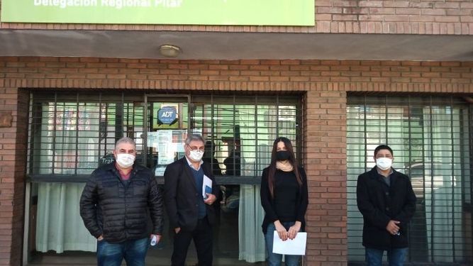 Reunión. Ayer, autoridades del Sindicato de Trabajadores de Vigilancia Privada se reunieron con la titular de la delegación local del ministerio de Trabajo, Celeste Afriol. .