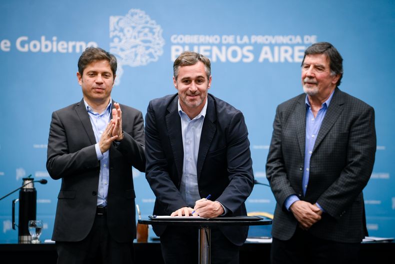 CONVENIO. Achával firmó el convenio con Kicillof y Sieloni como parte del festejo por el Día del Maestro.&nbsp;