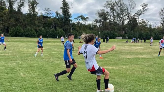 ACCIÓN. La primera jornada de la Liga Municipal se pondrá en marcha en el polideportivo.