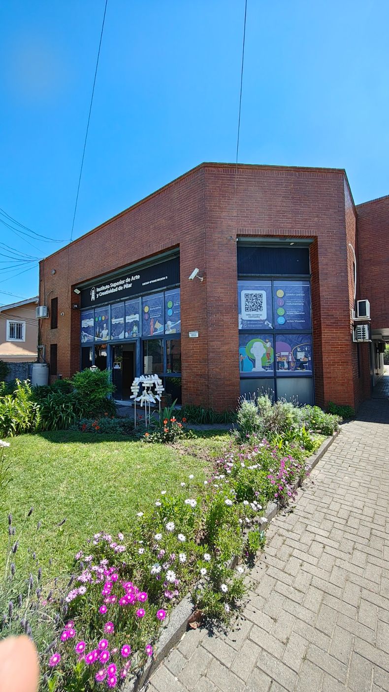 El Instituto Superior de Arte y Creatividad cuenta con nueva sede, en Independencia 1053.