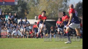 Sebastián Dubie anotó uno de los tries de Deportiva Francesa en San Andrés..