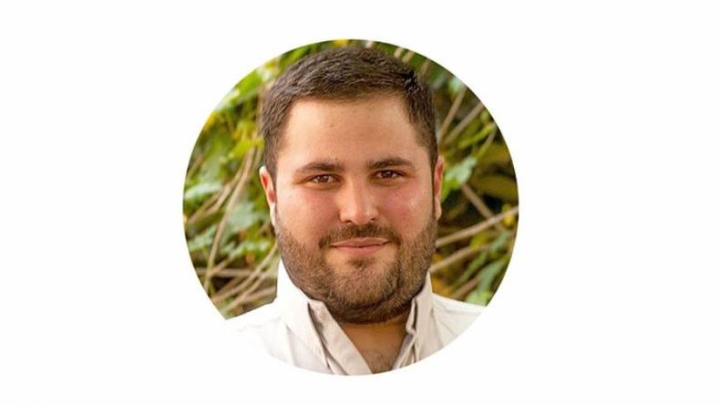 Iván Mansilla, consejero escolar..