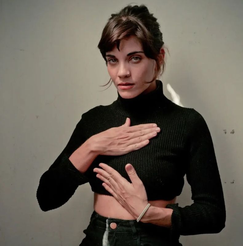 Profetisa en su tierra. Luego de varios a&ntilde;os, An Espil volver&aacute; a cantar en un escenario pilarense: la cantante se presenta el pr&oacute;ximo 7 de noviembre en Piantao Club Cultural. All&iacute;, junto a Ekathe har&aacute; un homenaje a Amy Winehouse, una de sus principales referencias. Gran oportunidad para volver a ver a una artista que hace tiene ya tiene alcance nacional.