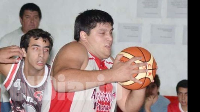Nicolás Oscariz será esta noche una pieza clave en la defensa del Rancho..