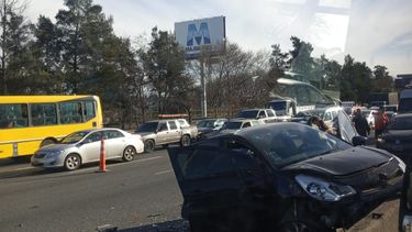 chocaron cinco vehiculos en panamericana