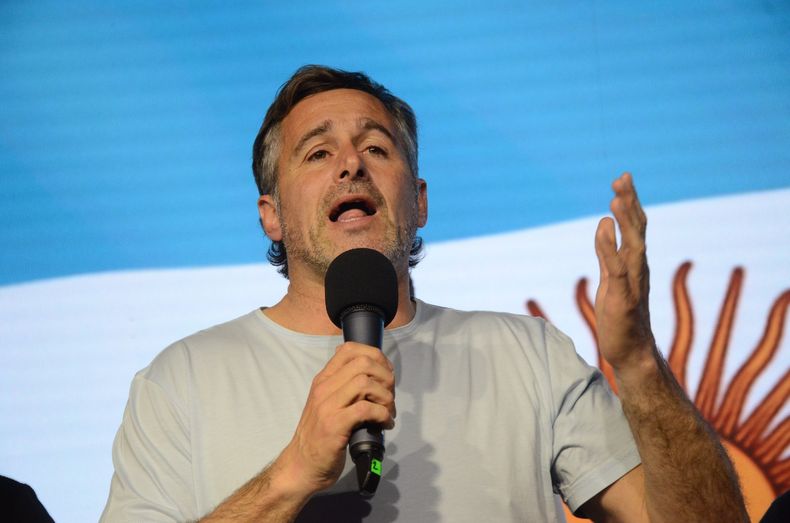 DISCURSO. Federico Achával, tras el triunfo electoral del domingo.&nbsp;