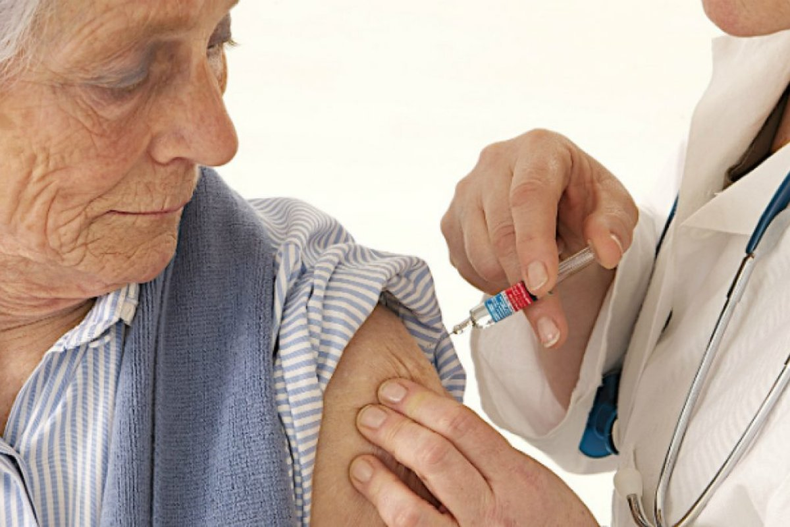 PAMI dio a conocer los detalles y requisitos necesarios para que sus afiliados puedan vacunarse de manera gratuita durante esta temporada de invierno