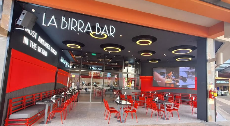 El nuevo local de La Birra Bar está ubicado en el primer piso del shopping Palmas del Pilar.&nbsp;