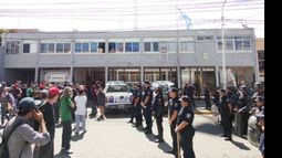 Cordones policiales impidieron llegar a la Fiscalía..