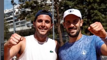 Rodríguez Taverna y Mariano Kestelboin celebran en Buenos Aires. Rodríguez Taverna y Mariano Kestelboin celebran en Buenos Aires.