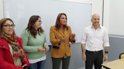María Rosa Batalla, Jesica Bortule, Marcela Campagnoli y Nicolás Ducoté, esta mañana en el Pellegrini..