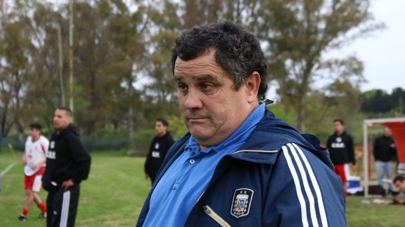 Guillermo Michelini ganó el título 2015 de la Escobarense con Sportivo y lo clasificó al Federal C 2017..