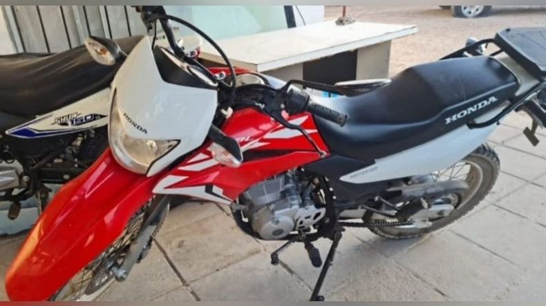 La moto fue robada en las inmediaciones de la Escuela 502 donde trabaja la docente. .