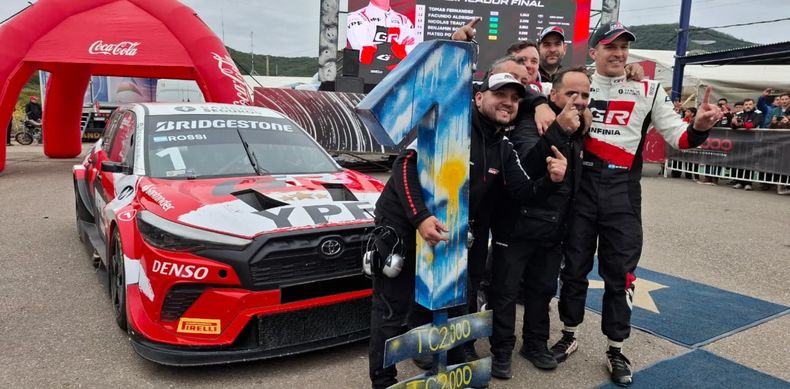 NMERO 1 Rossi y equipo disfrutan de la tercera pole position de la temporada en Salta