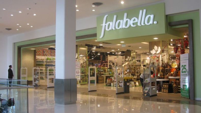 Falabella se va del TOM..