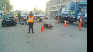Fatal. El cuerpo de la víctima quedó tendido sobre la ruta..