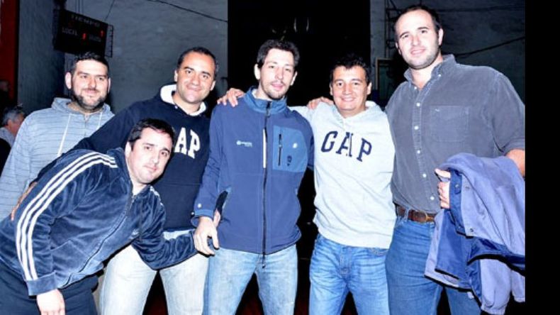 Estás igual. Maximiliano Lamarque y Martín Caruso, rememorando el viaje a Colombia en un encuentro de Mini..