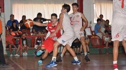 SELLADO. Agustín Caressi fue decisivo para que la Sub 19 roja culmine el 4-0 del clásico..