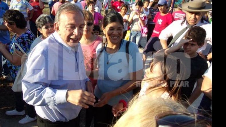 CHICOS. Zúccaro recorrió el futuro corredor aeróbico de Astolfi..