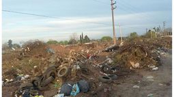 BASURA. Así luce ahora el predio en el que anunciaron el matadero..