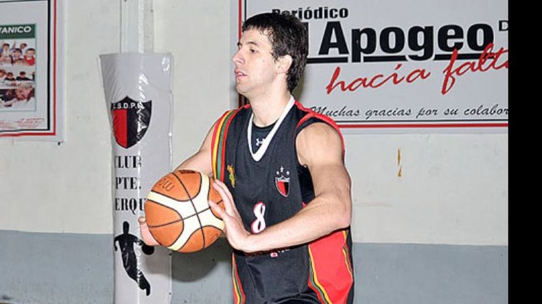 Obras lo contrató por tres temporadas..