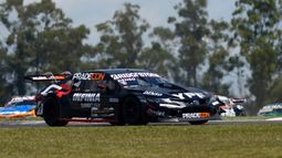 Matías Rossi: Vamos a dar batalla hasta la última carrera. Matías Rossi: Vamos a dar batalla hasta la última carrera.