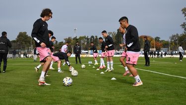 PELOTA. Govi y Franco frente a frente, en el entrenamiento. PELOTA. Govi y Franco frente a frente, en el entrenamiento.