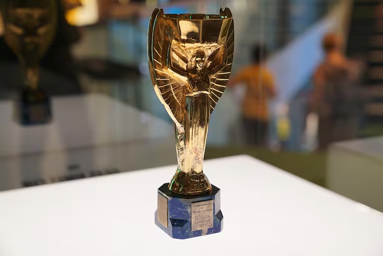 La Copa del Mundo Jules Rimet. (TN).