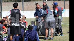 DEBUT. Oscar Santángelo, en la presentación ante el plantel del Rancho..
