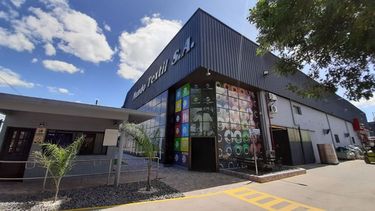 un operario murio aplastado por una bolsa de sal en el parque industrial