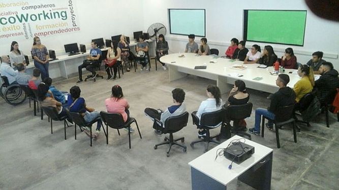 MIÉRCOLES. El día de los cursos..
