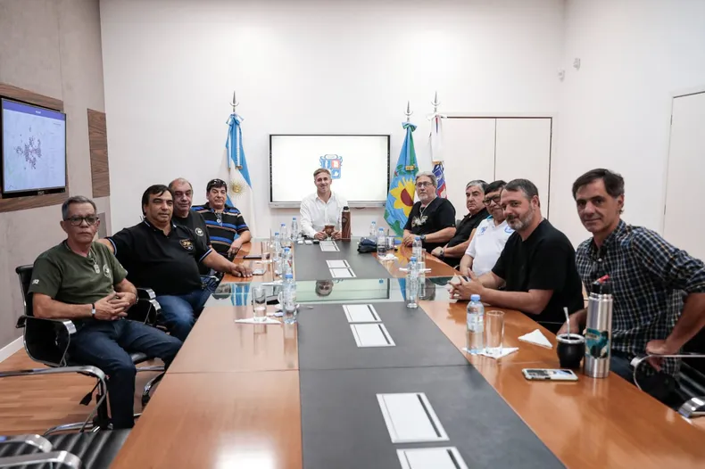 ENCUENTRO. Achával recibió a los excombatientes en el palacio municipal.
