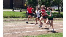 LARGADA. Los más chicos tienen la oportunidad el Disfrutar el deporte..