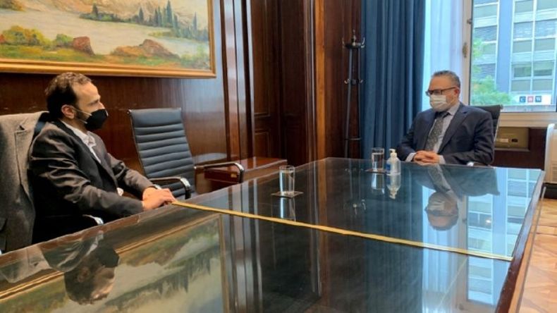 Anuncio. El director general de Rotoplas Argentina se reunió con el ministro de Desarrollo Productivo de la Nación. .