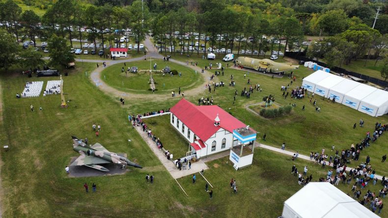 DESDE EL AIRE. El Cenotafio vive este lunes una vigilia extendida y con varias actividades.