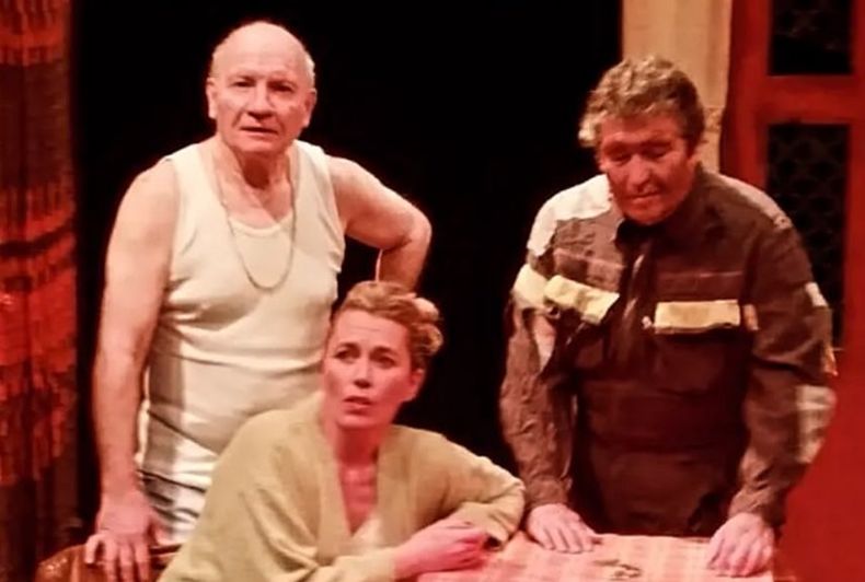 Hay que apagar el fuego, en el Teatro Municipal Ángel Alonso.